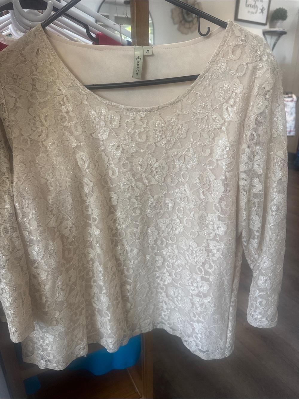 Focus Comfort Cream Lace Long-Sleeve Scoop Neck Top
